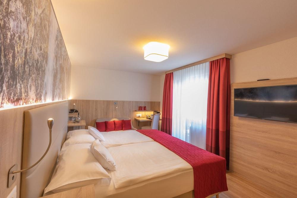Hotel Sonne St. Moritz 3* Superior Zewnętrze zdjęcie
