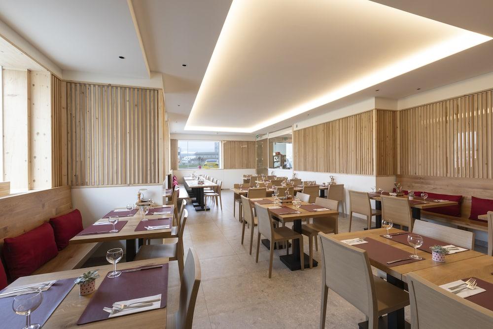 Hotel Sonne St. Moritz 3* Superior Zewnętrze zdjęcie